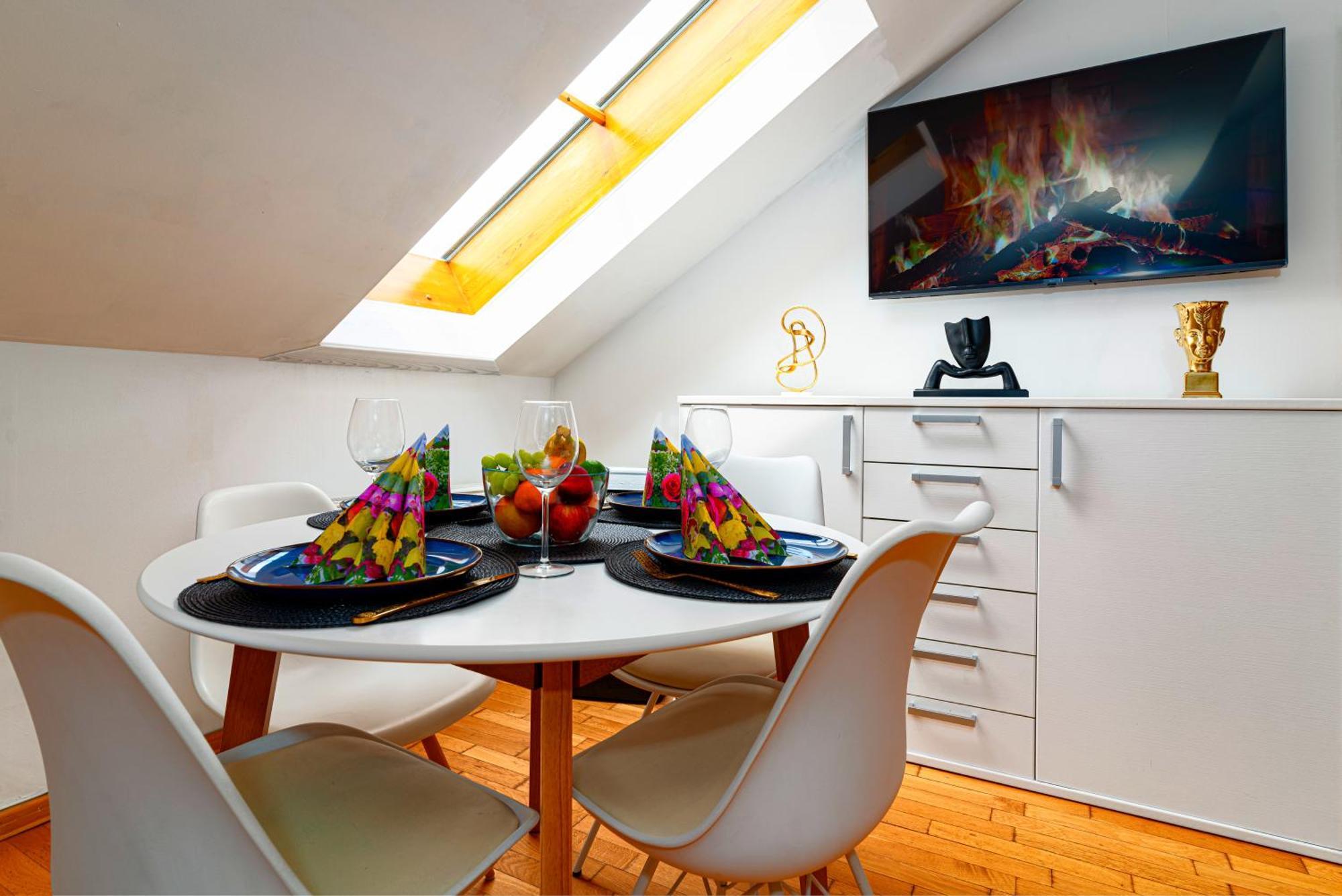 River Deluxe Suite — Photos 2